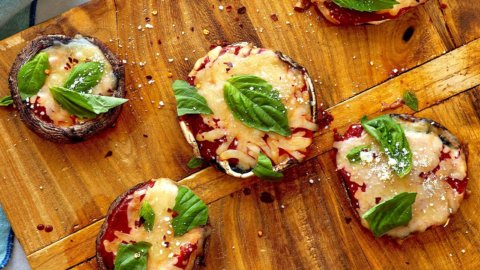 Keto-Mojo PortobelloMushroom-Pizza