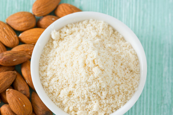 The Best Low-Carb Flours & Binding Agents for a Ketogenic Diet