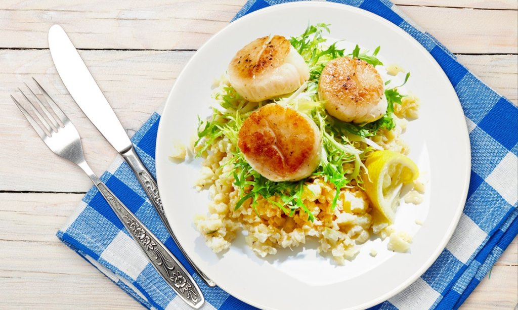 Keto Recipe Cauliflower Risotto & Scallops KETOMOJO