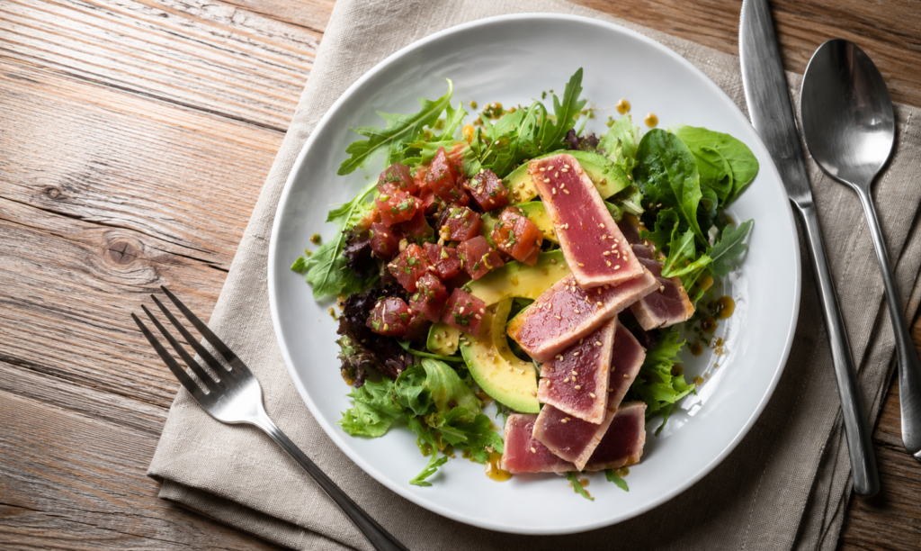 Keto Recipe: Ahi Salad with Citrus Dressing – KETO-MOJO