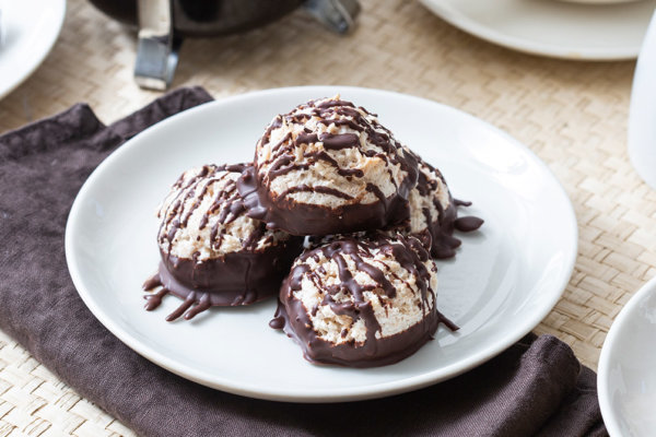 Keto Chocolate Dipped Macaroons Recipe