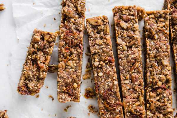 3:1 Keto Savory Garlic and Herb Granola Bars Recipe